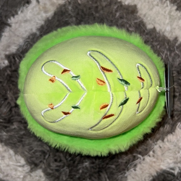 NWT Donnelly The Macaroon Topped With Sprinkles & Icing RARE Squishmallow - Picture 3 of 5